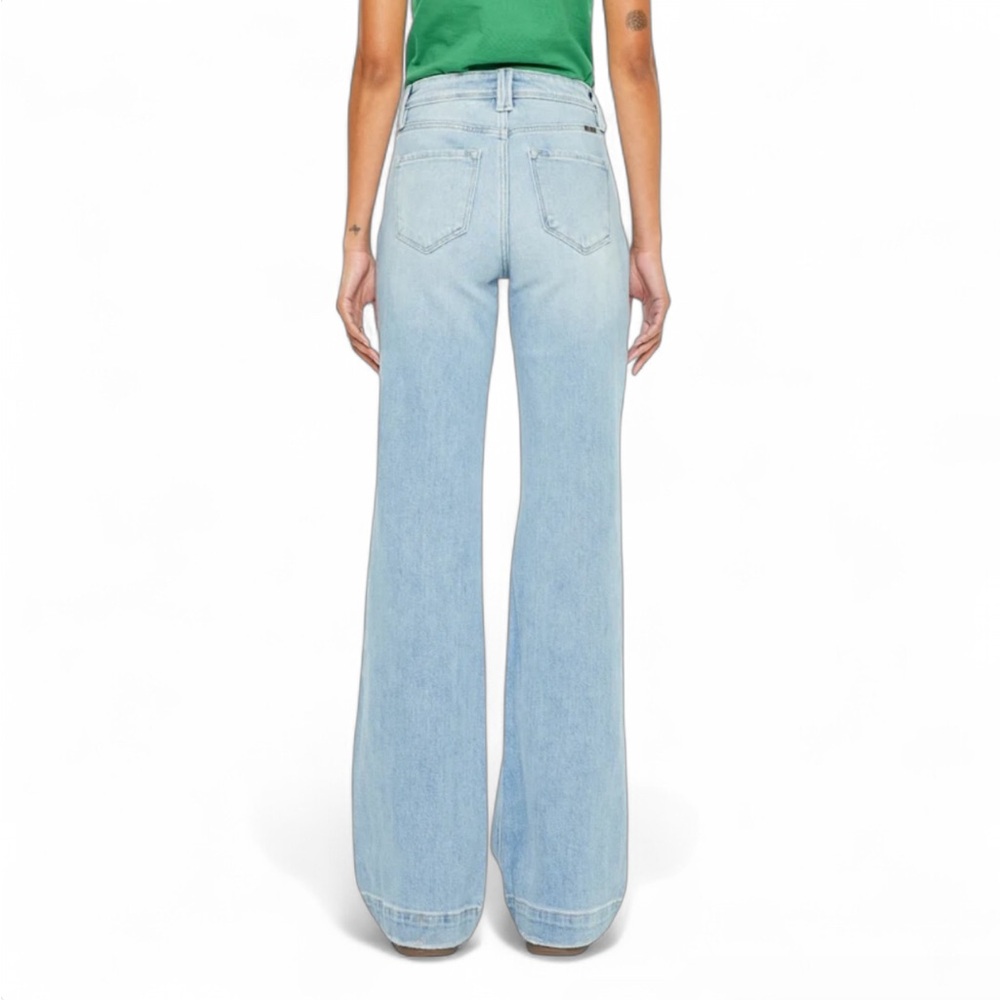 Kancan High Rise Flare Hem Light Washed Jeans Women’s Multi Sizes NWT - Picture 2 of 16